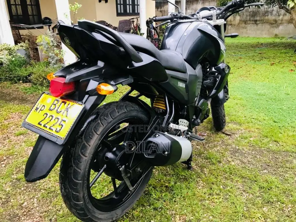 Yamaha FZ 2015 Motorbike (Used)