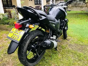 Yamaha FZ 2015 Motorbike (Used)
