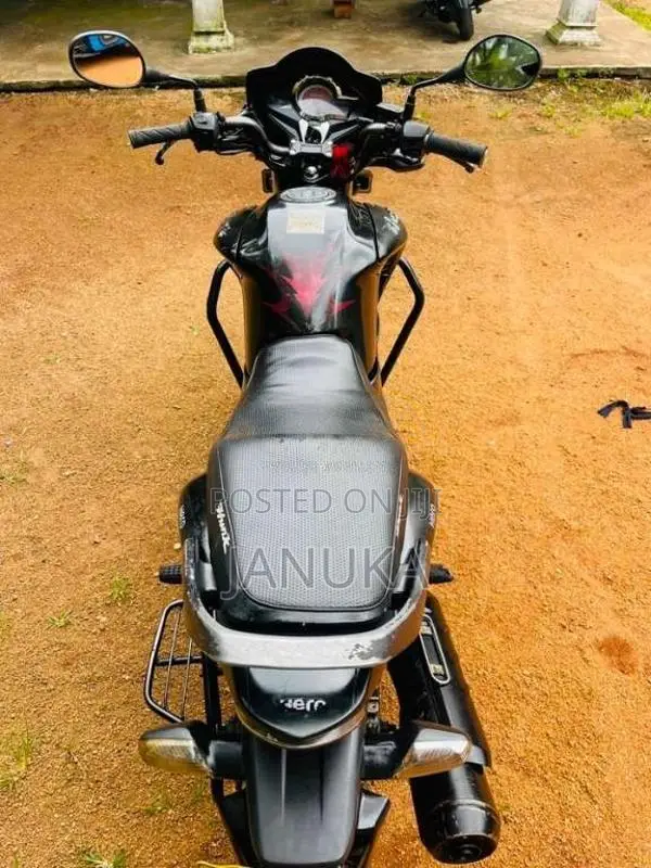 Hero Hunk 2014 Motorbike (Used)