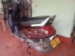 Mahindra Gusto 2017 Motorbike (Used)