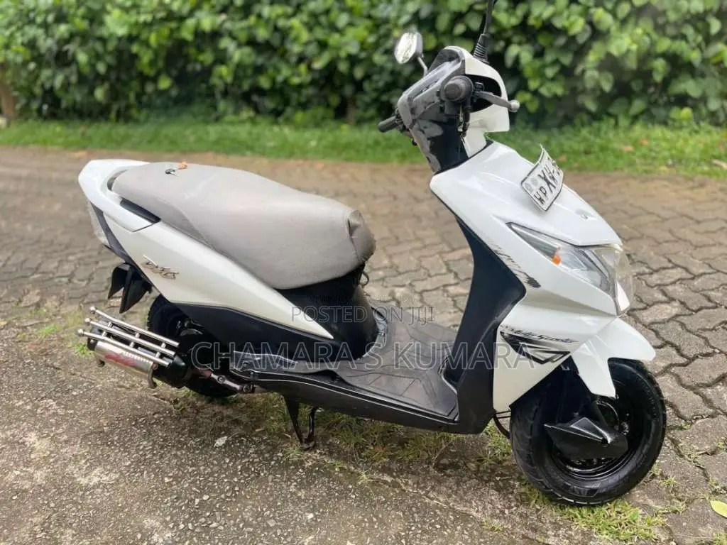 Honda Dio 2012 Motorbike (Used)