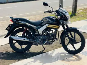 Mahindra Centuro 2014 Motorbike (Used)