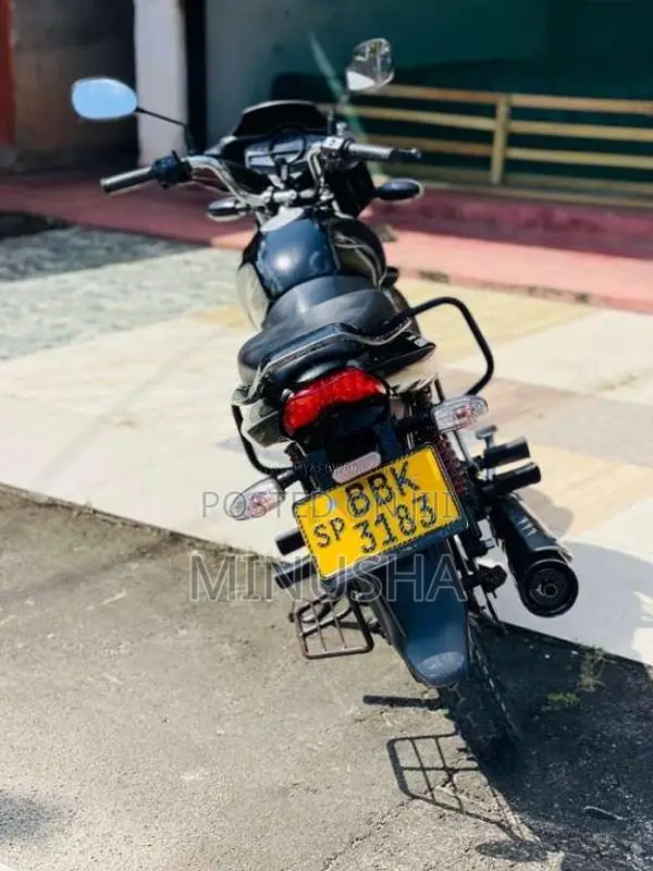 Mahindra Centuro 2014 Motorbike (Used)