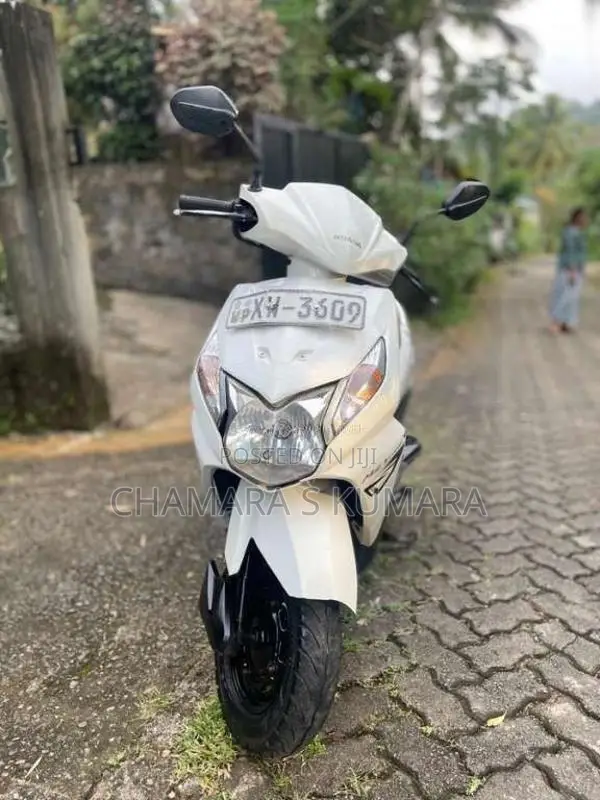 Honda Dio 2012 Motorbike (Used)