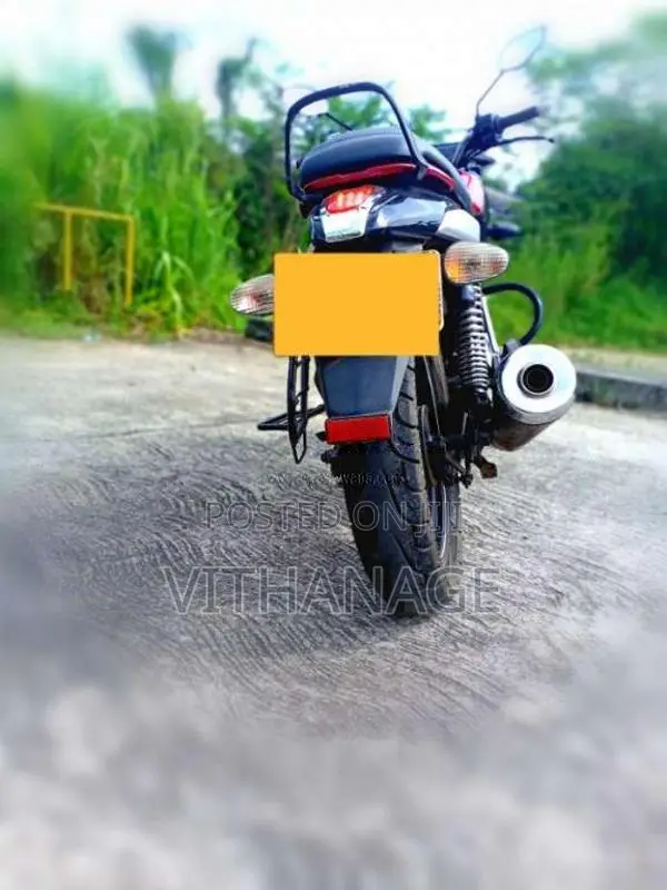 Bajaj V15 2016 Motorbike (Used)