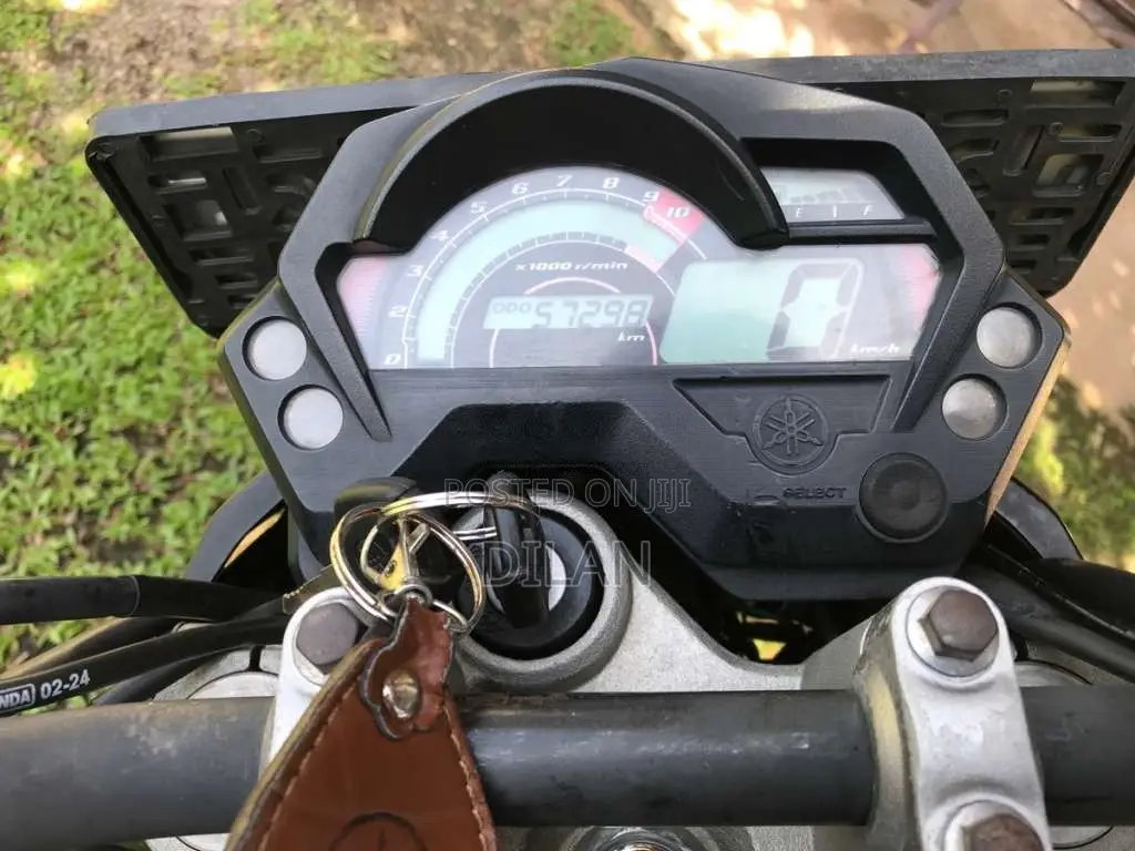 Yamaha FZ 2015 Motorbike (Used)