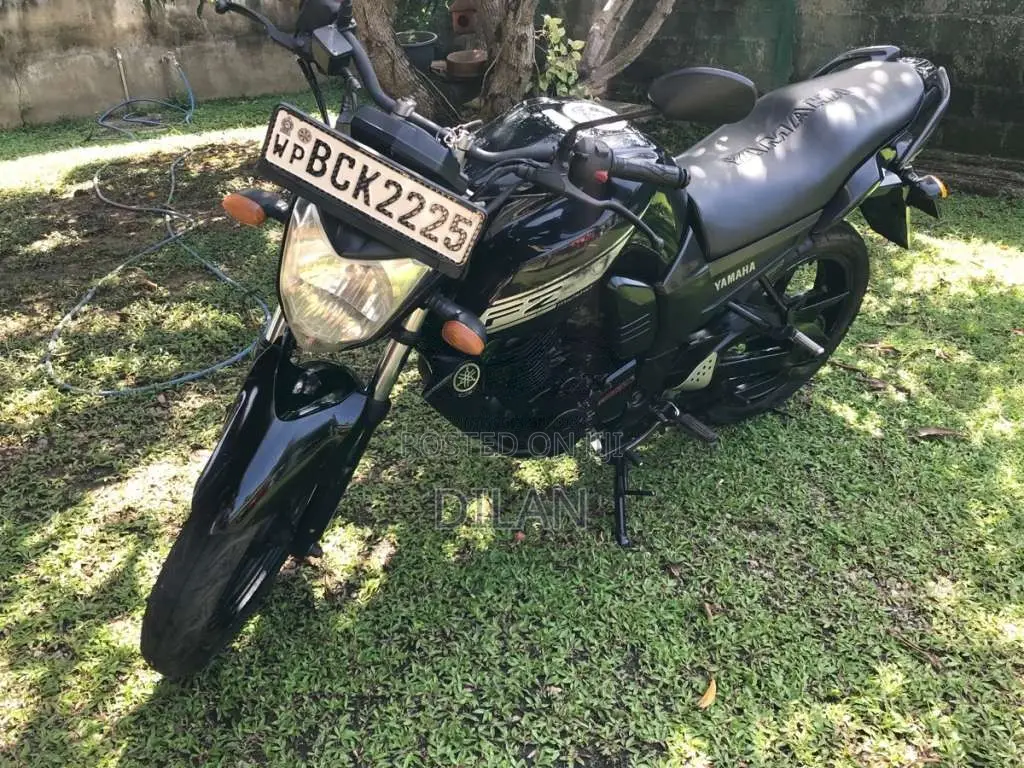 Yamaha FZ 2015 Motorbike (Used)