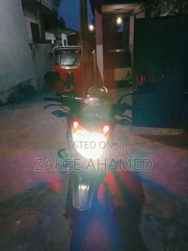 Bajaj Pulsar 135 LS 2011 Motorbike (Used)