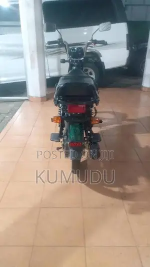 TVS Xl 100 2025 Motorbike (Used)