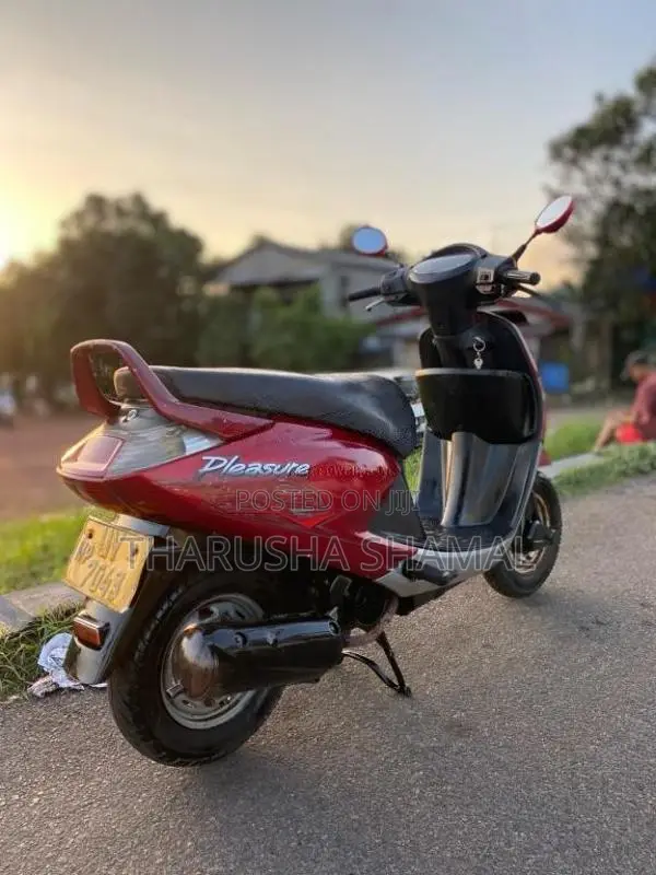 Hero Pleasure 2010 Motorbike (Used)