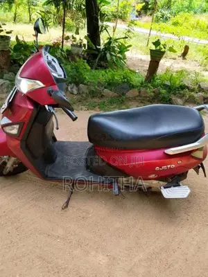 Mahindra Gusto 2016 Motorbike (Used)