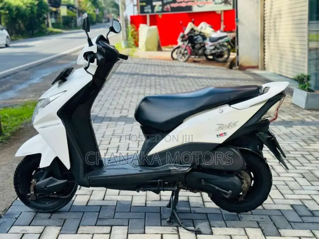 Honda Dio 2014 Motorbike (Used)