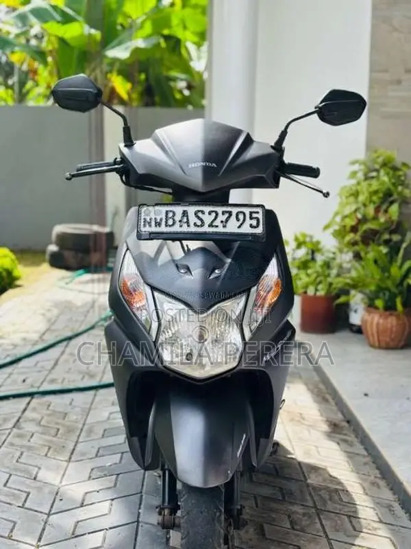 Honda Dio 2013 Motorbike (Used)