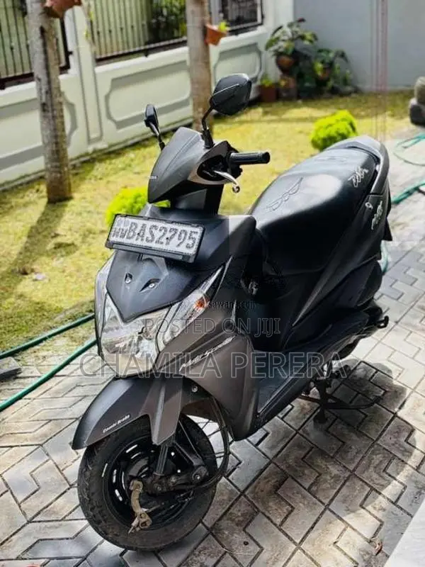 Honda Dio 2013 Motorbike (Used)