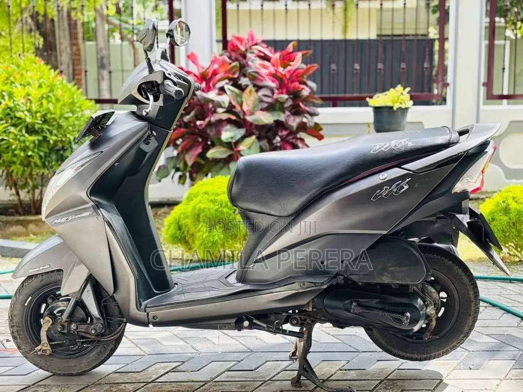 Honda Dio 2013 Motorbike (Used)