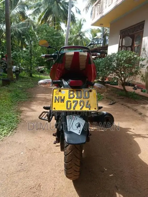 Bajaj Pulsar 2016 Motorbike (Used)