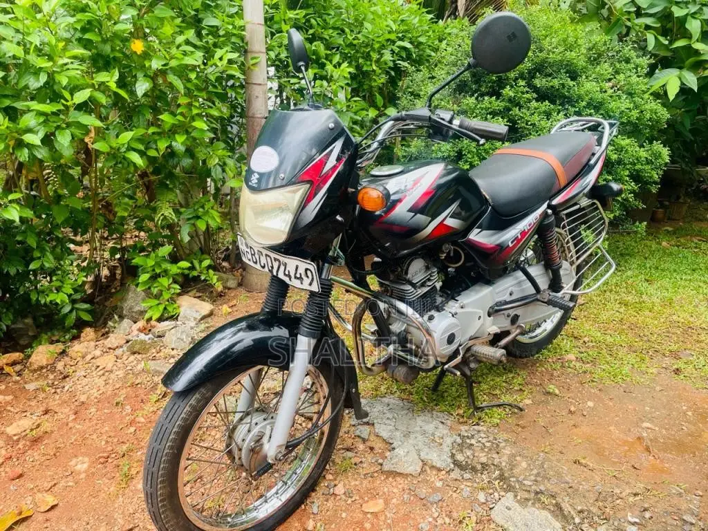 Bajaj CT-100 2015 Motorbike (Used)