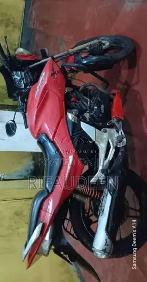Hero-Honda CBZ 2012 Motorbike (Used)