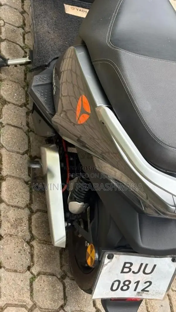 Yadea T5 2025 Motorbike (Used)
