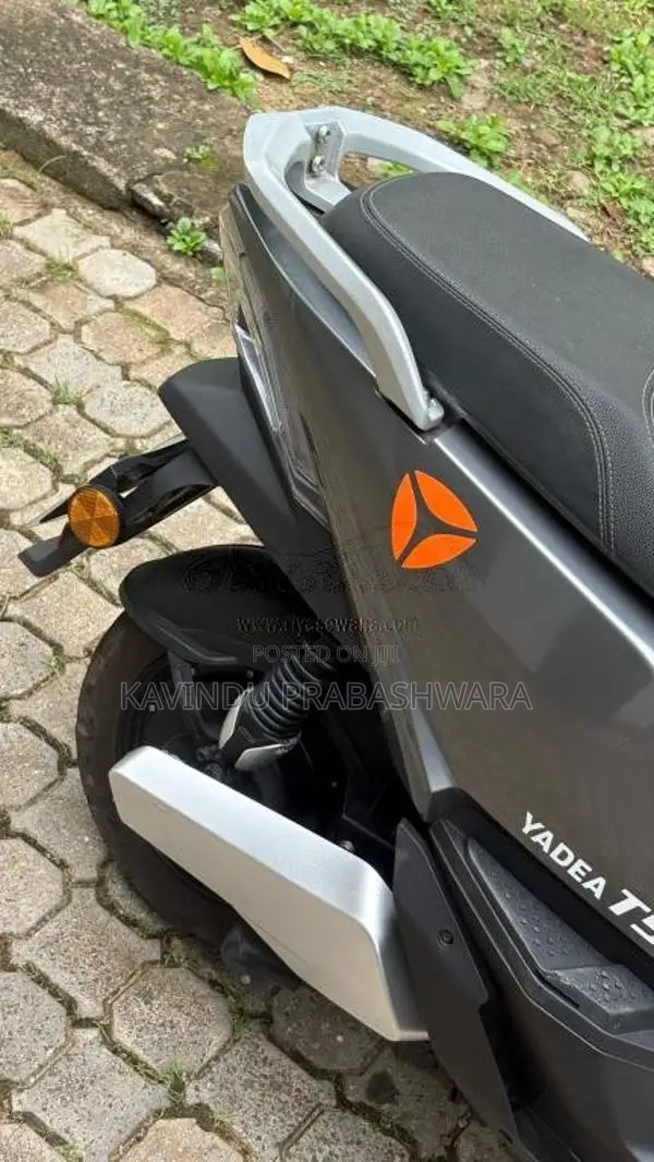 Yadea T5 2025 Motorbike (Used)