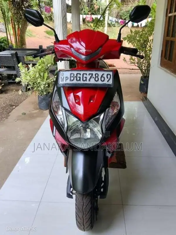 Honda Dio 2018 Motorbike (Used)