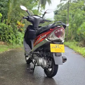 TVS Scooty Streak 2011 Motorbike (Used)