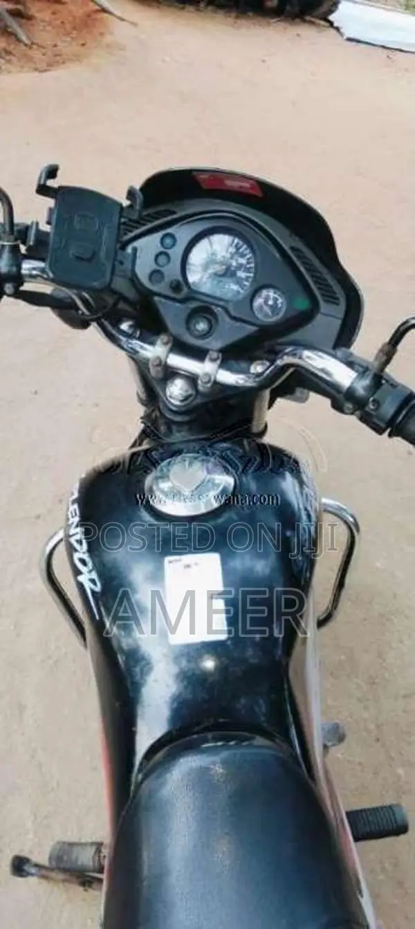 Hero-Honda Honda 2009 Motorbike (Used)