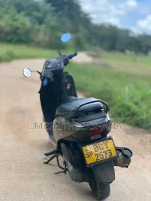 Honda Activa 2015 Motorbike (Used)