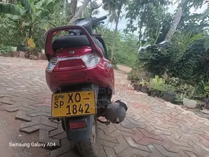 Hero Pleasure 2012 Motorbike (Used)