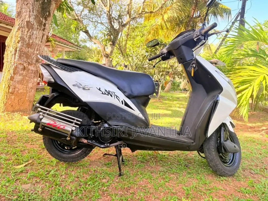 Honda Dio 2014 Motorbike (Used)