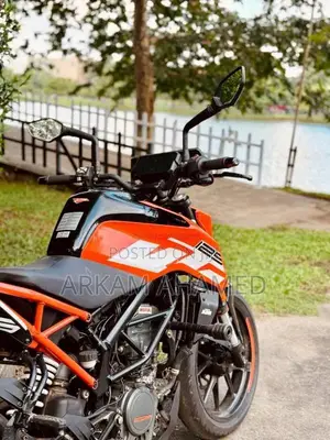 KTM Duke 125 2020 Motorbike (Used)