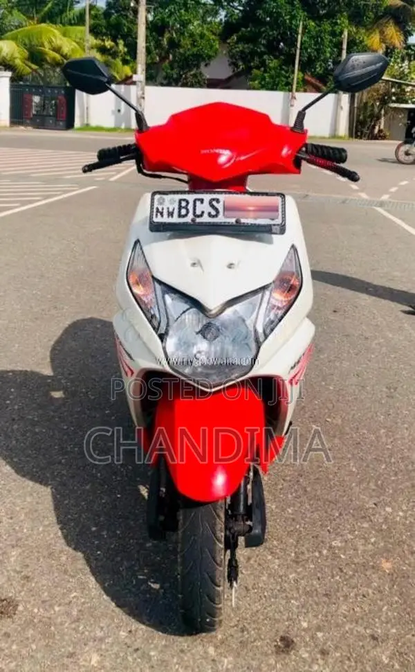 Honda Dio 2015 Motorbike (Used)