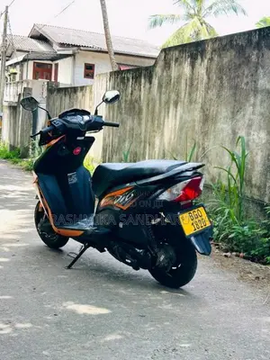 Honda Dio 2018 Motorbike (Used)