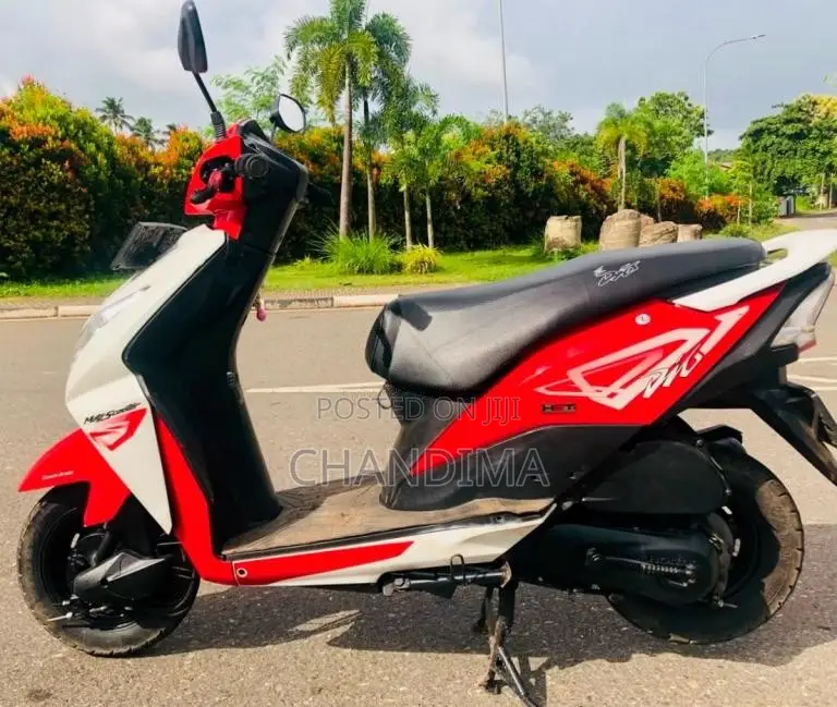 Honda Dio 2015 Motorbike (Used)