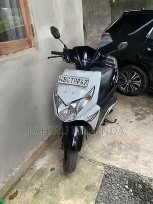 Honda Dio 2015 Motorbike (Used)