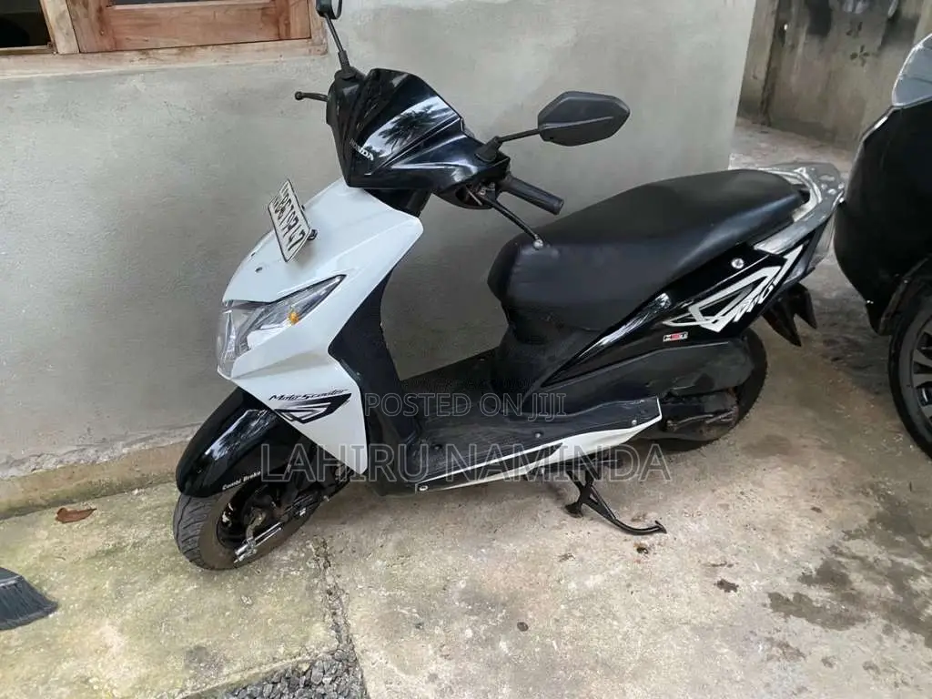 Honda Dio 2015 Motorbike (Used)
