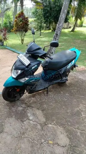 Yamaha Zr 2017 Motorbike (Used)