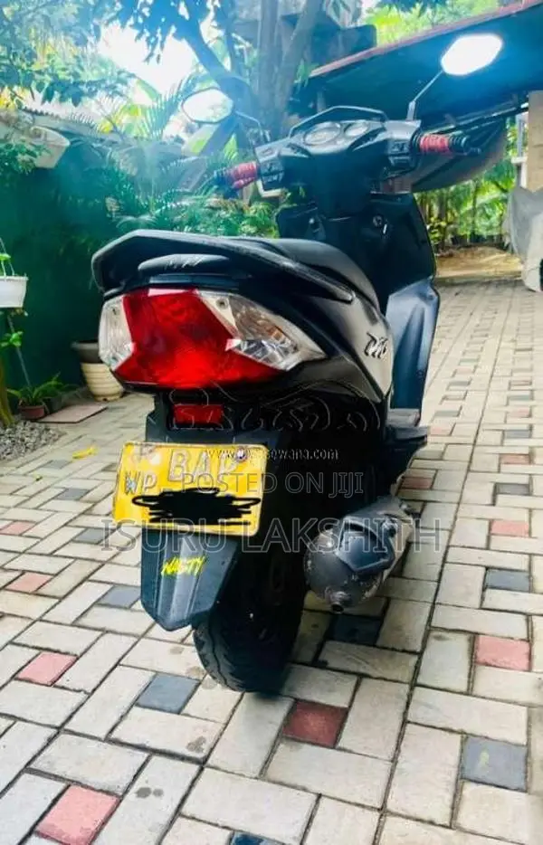 Honda Dio 2013 Motorbike (Used)