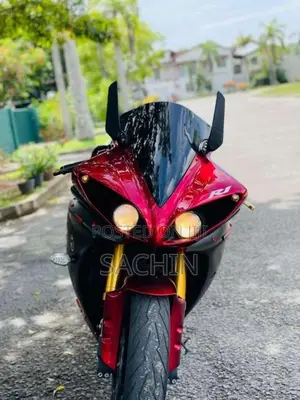 Yamaha R1 2011 Motorbike (Used)