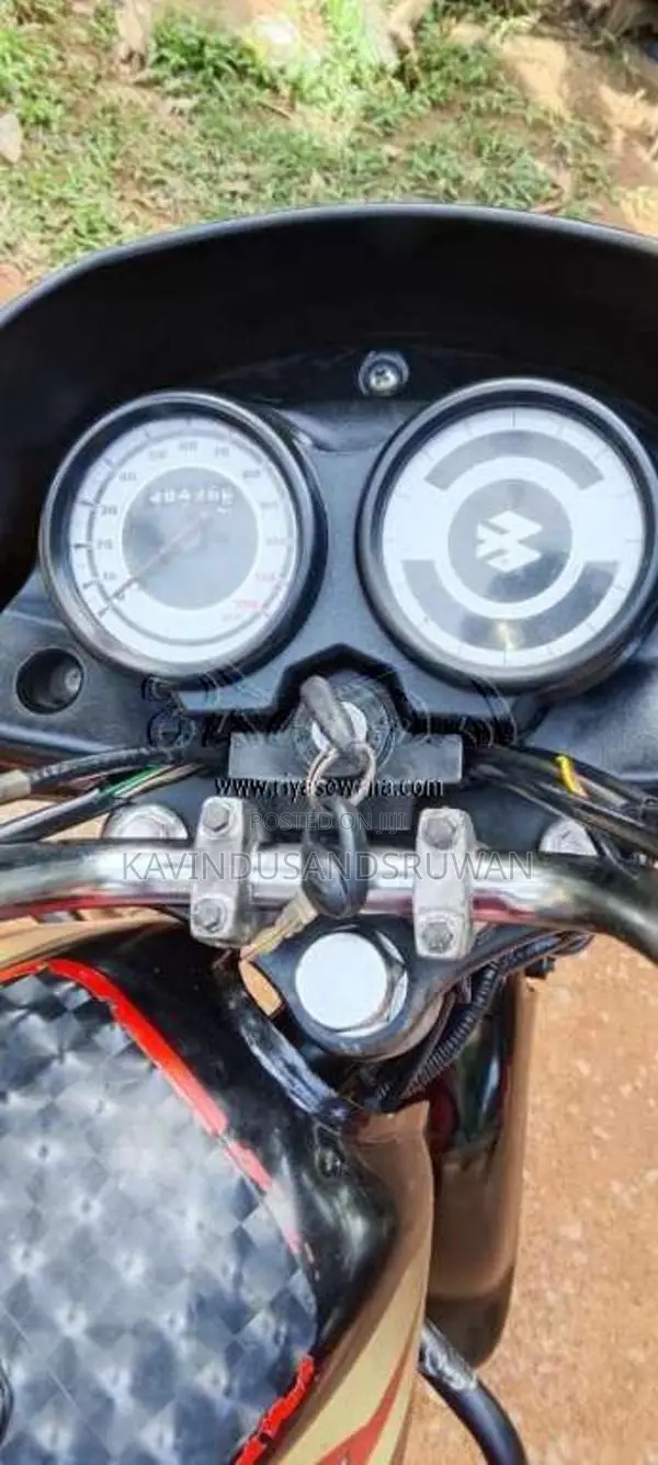 Bajaj Platina 2015 Motorbike (Used)