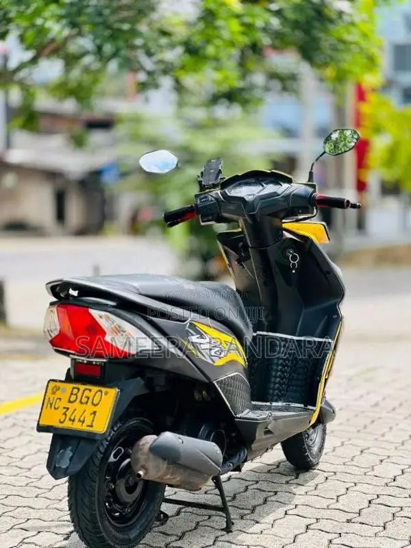 Honda Dio 2018 Motorbike (Used)