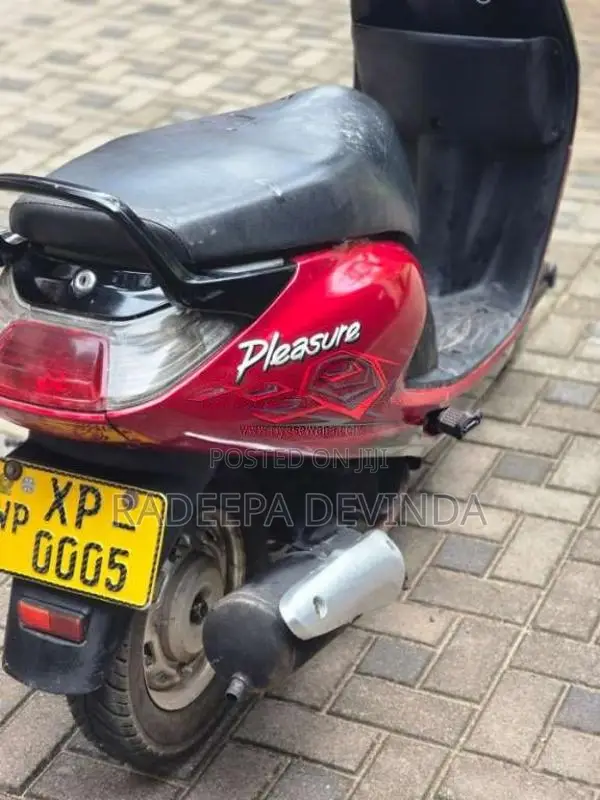 Hero Pleasure 2011 Motorbike (Used)