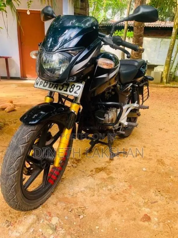 Bajaj Pulsar 180 2015 Motorbike (Used)