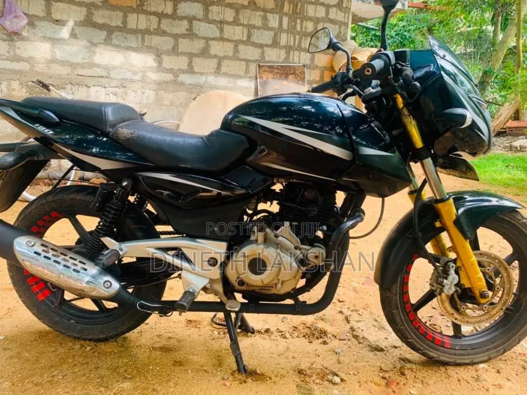 Bajaj Pulsar 180 2015 Motorbike (Used)