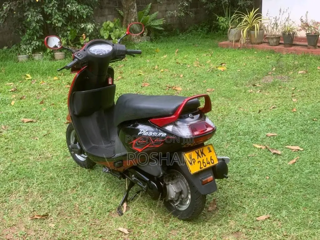 Hero Pleasure 2012 Motorbike (Used)