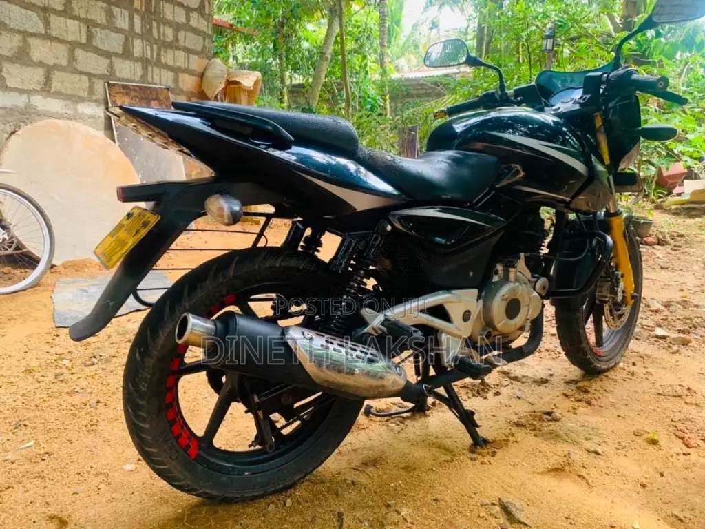 Bajaj Pulsar 180 2015 Motorbike (Used)