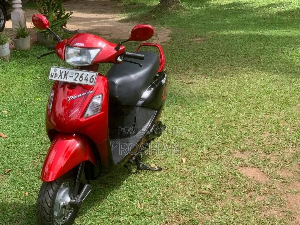 Hero Pleasure 2012 Motorbike (Used)