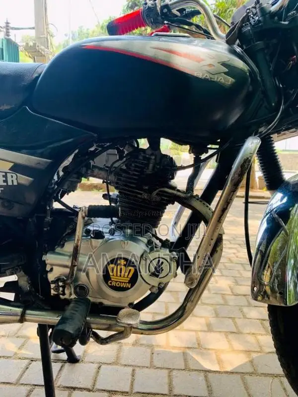 Bajaj Boxer 2004 Motorbike (Used)