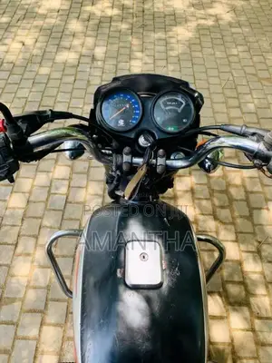 Bajaj Boxer 2004 Motorbike (Used)