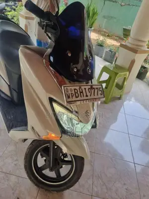 Suzuki BURGMAN 2018 Motorbike (Used)